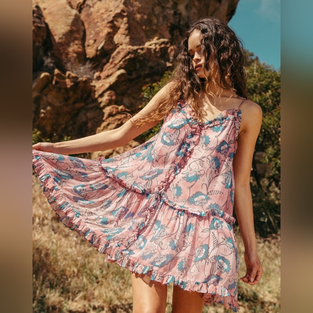 🎉HP🎉 Cleobella mini dress Lotus Print